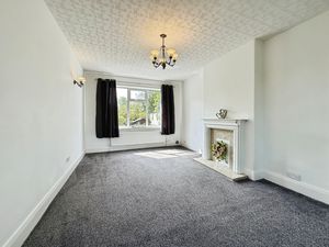 Lounge- click for photo gallery